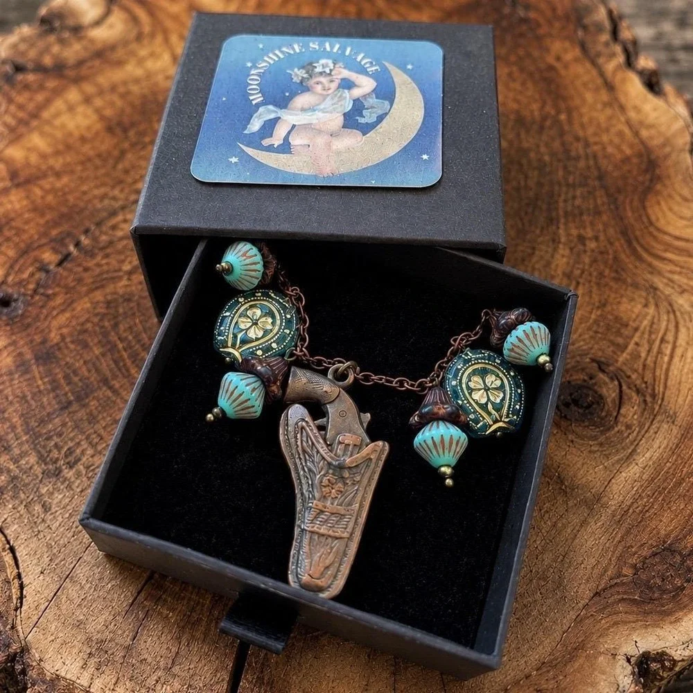 Western Gun Charm Necklace‎ Czech Glass Horseshoe Lucky Charm Copper Necklace